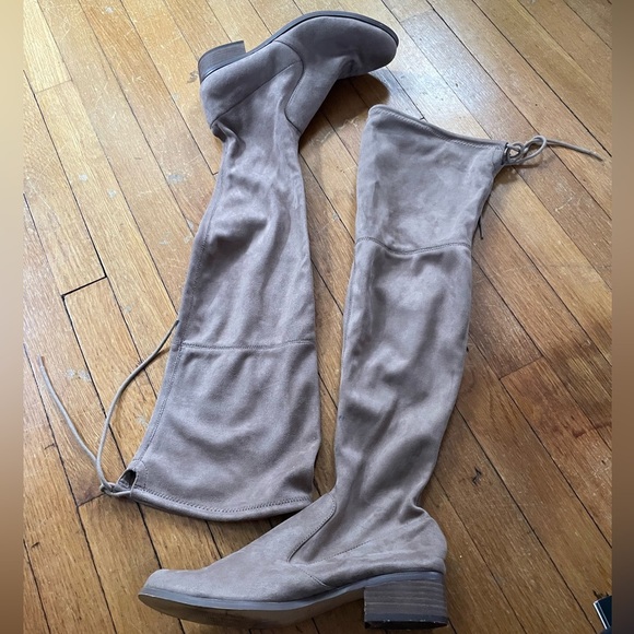 Women's Over-the-Knee Boots in gray small heel faux suede size 8.5 - Picture 1 of 12